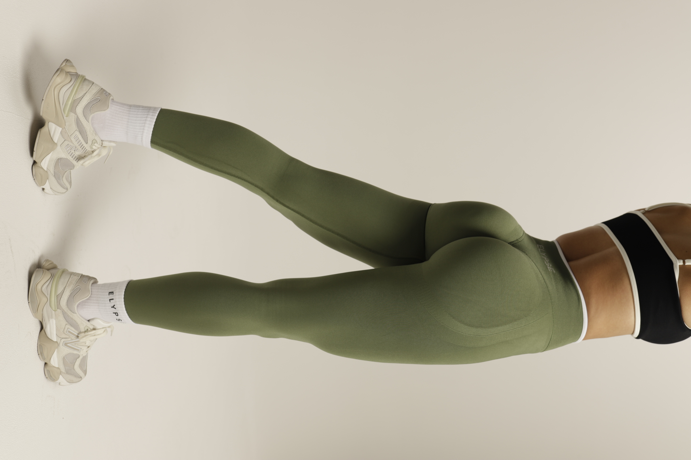 Dlaczego legginsy z wysokim stanem są lepsze?